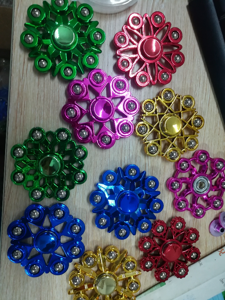 钢珠指尖陀螺 办公室解闷八珠金属陀螺学生益智玩具电镀重质感