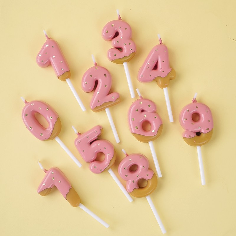 卡通复古粉色巧克力淋面饼干造型0-9数字蜡烛生日蛋糕装饰插件