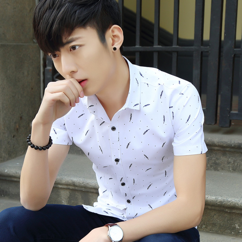 夏男生紧身XS码短袖印花衬衫青年发型师小码S码韩版修身半袖衬衣