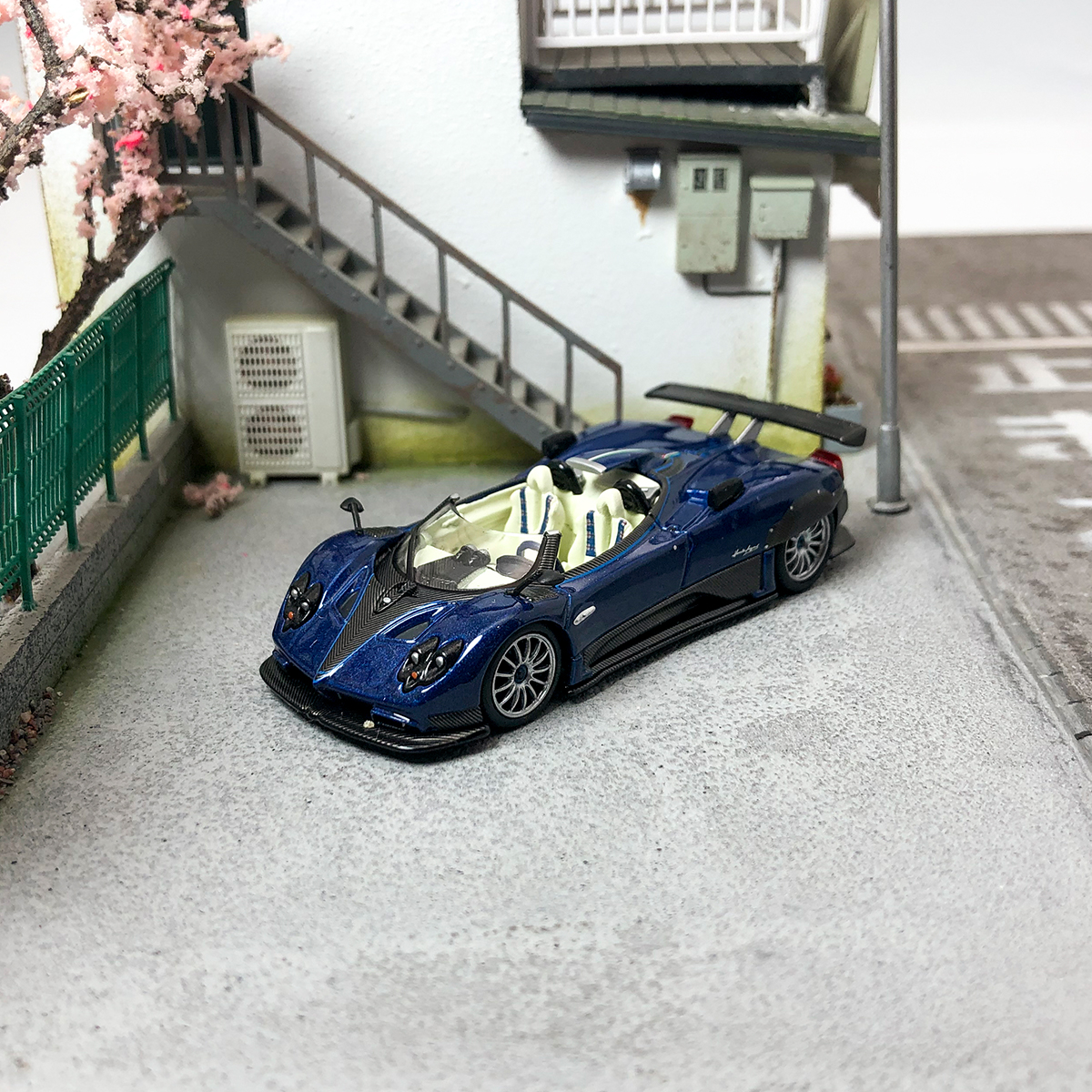 MINI GT 1:64 帕加尼 Pagani Zonda 敞篷 蓝色合金汽车模型  收藏