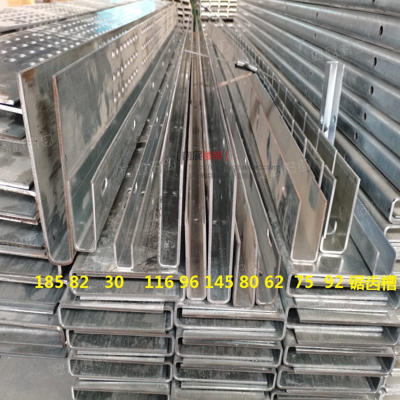 楼梯扶手阳台无框玻璃栏杆工程轨道地槽玻璃护栏预埋U型镀锌钢槽